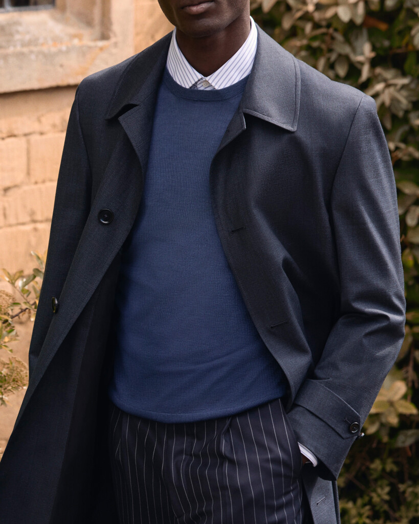 borelio-blauer-merino-pullover-outfit