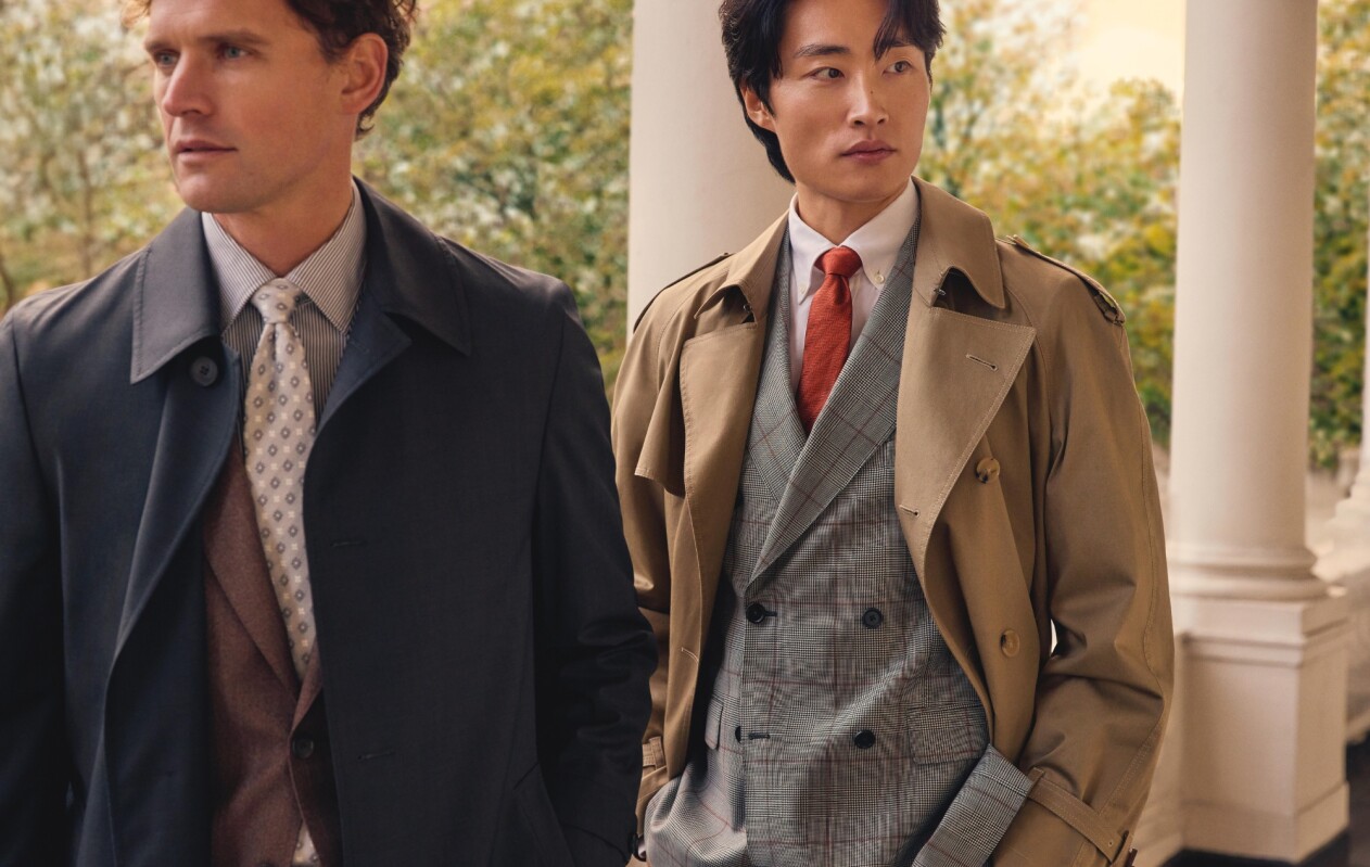 Zwei elegante Business-Looks mit Mantel und Anzug – Scabal Frühling Sommer 2026