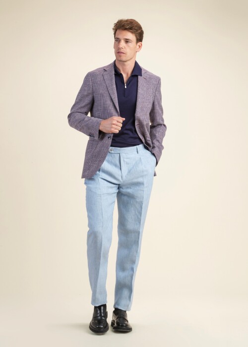 Sommerlicher Riviera Trend Look mit gemustertem Jackett und hellblauer Leinenhose – The Wedding Edition | Scabal Frühling Sommer 2026