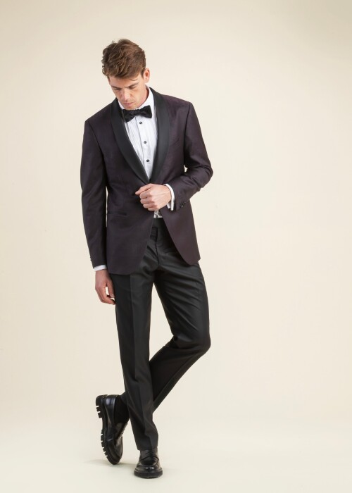 Smoking in Schwarz mit elegantem Schalkragen – The Wedding Look aus der Riviera Trend Kollektion | Scabal Frühling Sommer 2026